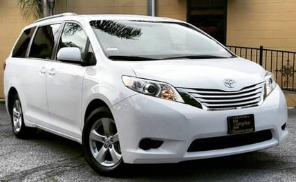 Why a Used 2017 Toyota Sienna Might Be the Right Car For You 2 2017 Toyota Sienna