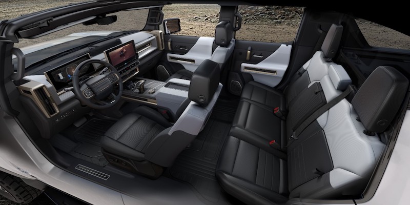 The Ultimate Guide to Baseless Car Seats: 7 Great Choices for Traveling Moms 12 The Rear Seat Definitely Has Room For Car Seats! Photo: Hummer