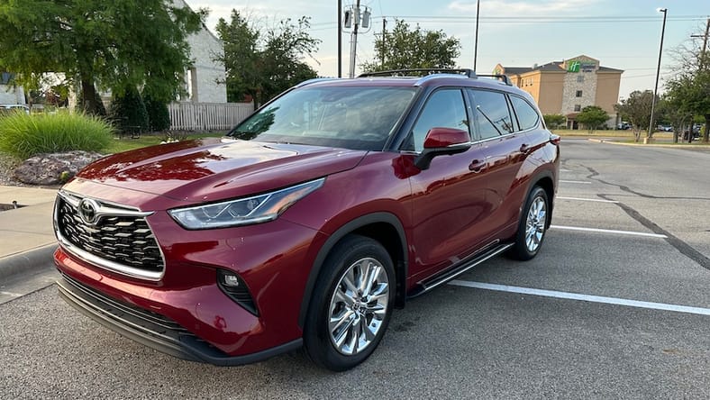 2023 Toyota Highlander AWD 3 Row SUV: The Goldilocks of SUVs? 2 2023 Toyota Highlander Awd Review