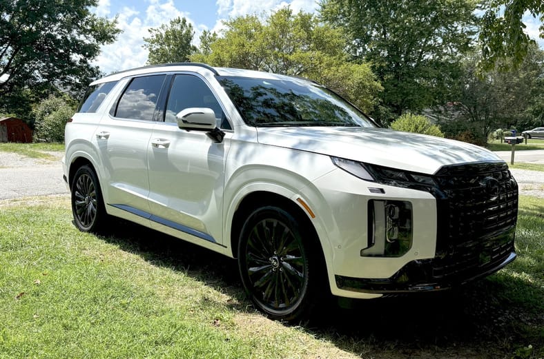 Hyundai Palisade Calligraphy Night Edition Review: One Badass 3-Row SUV 13 2024 Hyundai Palisade Calligraphy Night Edition Exterior