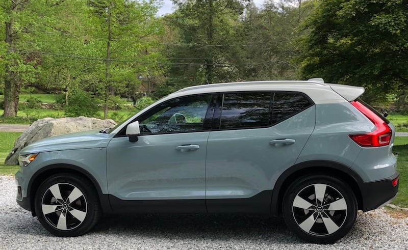Planning to Rush a Sorority This Fall? Your Car May be the Ultimate Sorority Rush Outfit 11 The Volvo Xc40 Is One Of The Best Luxury Cars Under $40K.