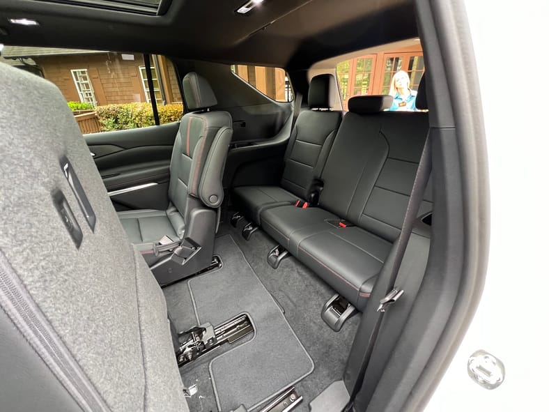 The 2024 Chevrolet Traverse Redesign: Why This Family SUV Is the Best Yet 8 Access To The 3Rd Row In The 2024 Chevrolet Traverse