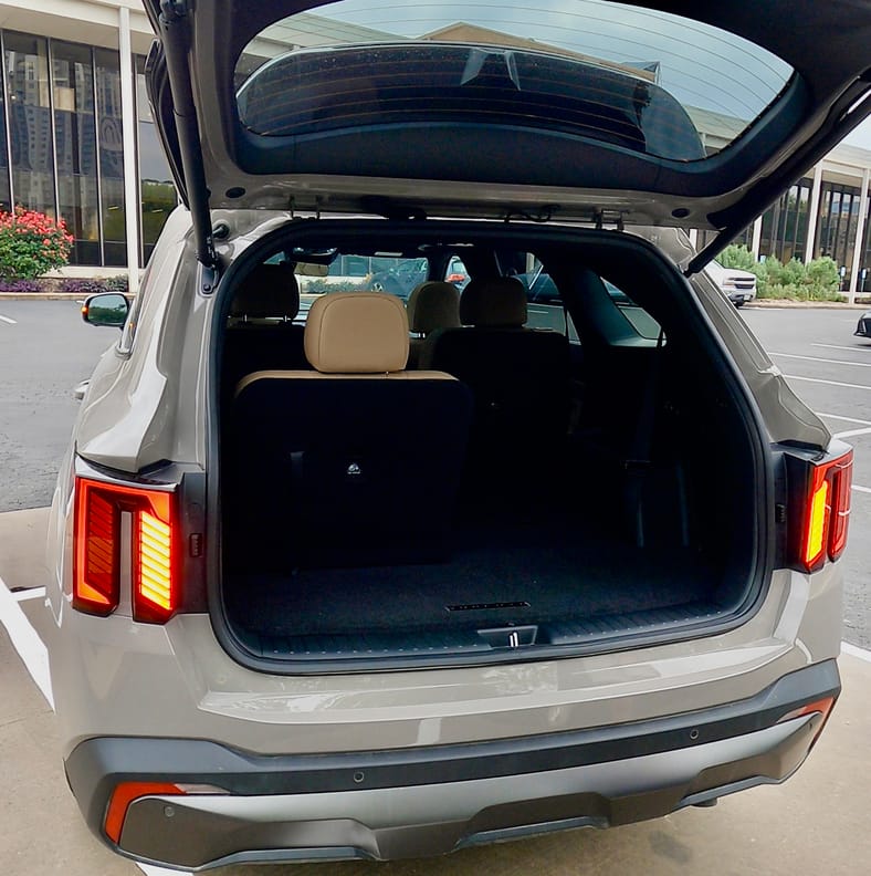 2024 Kia Sorento X-Pro Review: Modern Style and Great Comfort in a Family SUV 15 Cargo Space Kia Sorento X-Pro
