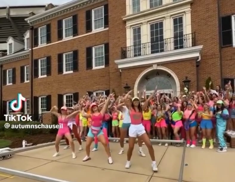 Planning to Rush a Sorority This Fall? Your Car May be the Ultimate Sorority Rush Outfit 3 Sorority Rush At The University Of Alabama