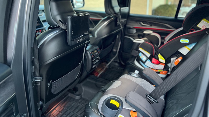 Our Favorite Booster Car Seats - And What You Need to Know About Them 4 Installing Car Seats And Boosters Was A Breeze In This Grand Cherokee 4Xe. (We Added The Portable Dvd Players.) Photo: Allison Bell