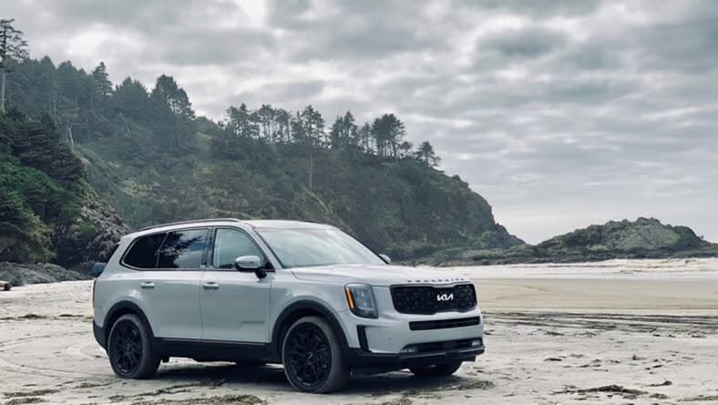 The Best 3-row SUVs Under $40,000 for Back To School Carpools, Family Travel and Daily Driving 14 The Kia Telluride Is A N Awesome Car For Road Trips