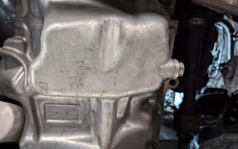The Cost of an Oil Change Is a Lot Less If You Do It Yourself. Here's What You Need to Know 5 Oil Changes Diy Car Maintenance