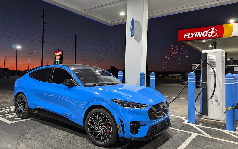 Your Electrifying Guide to Epic EV Road Trips 5 Electric Car Road Trip Ev Travel