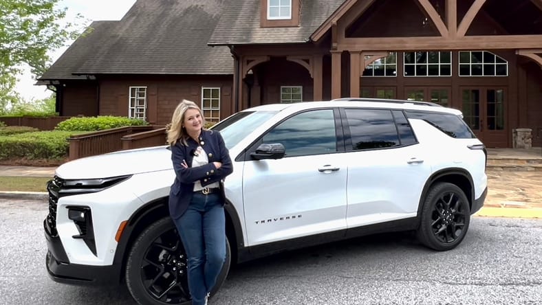The 2024 Chevrolet Traverse Redesign: Why This Family SUV Is the Best Yet 2 Scotty Reiss With The 2024 Chevrolet Traverse. American Luxury Suvs