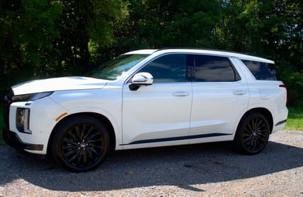 Hyundai Palisade Calligraphy Night Edition Review: One Badass 3-Row SUV 7 Side View Of The 2024 Hyundai Palisade Calligraphy Night Edition