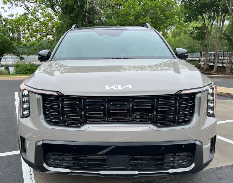 2024 Kia Sorento X-Pro Review: Modern Style and Great Comfort in a Family SUV 4 The Tiger-Nose Grille Is Still A Feature On The Kia Sorento X-Pro