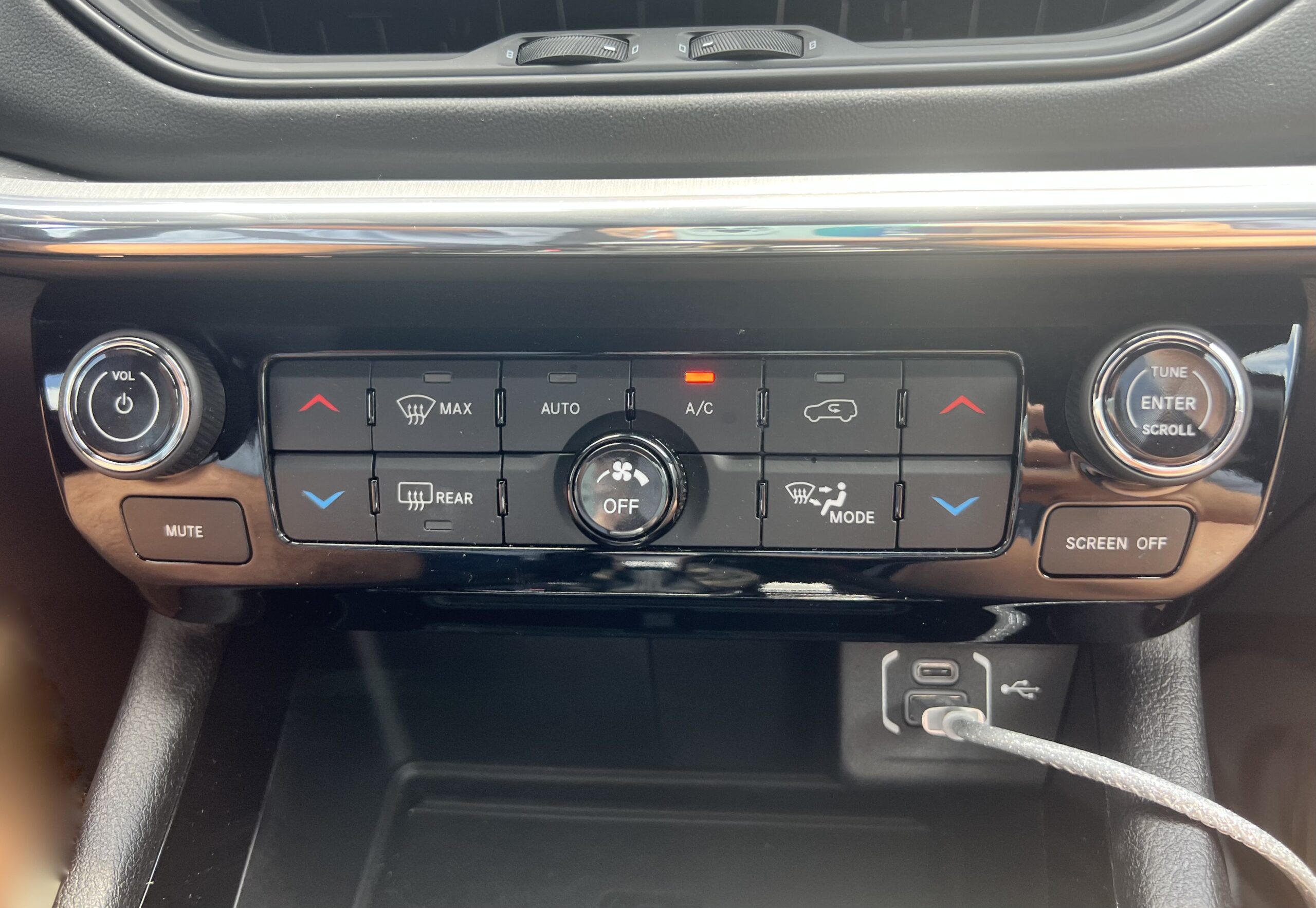 2023 Jeep Compass Compact SUV Review: Live Your Best Life 10 The Climate Control Panel Is Right Below The Air Vents And Below That, A Storage Cubby And Usb-C Ports