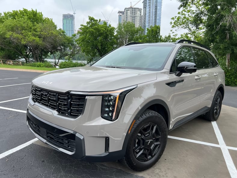 2024 Kia Sorento X-Pro Review: Modern Style and Great Comfort in a Family SUV 3 The Front End Of The Kia Sorento X-Pro Looks Even More Telluride Like
