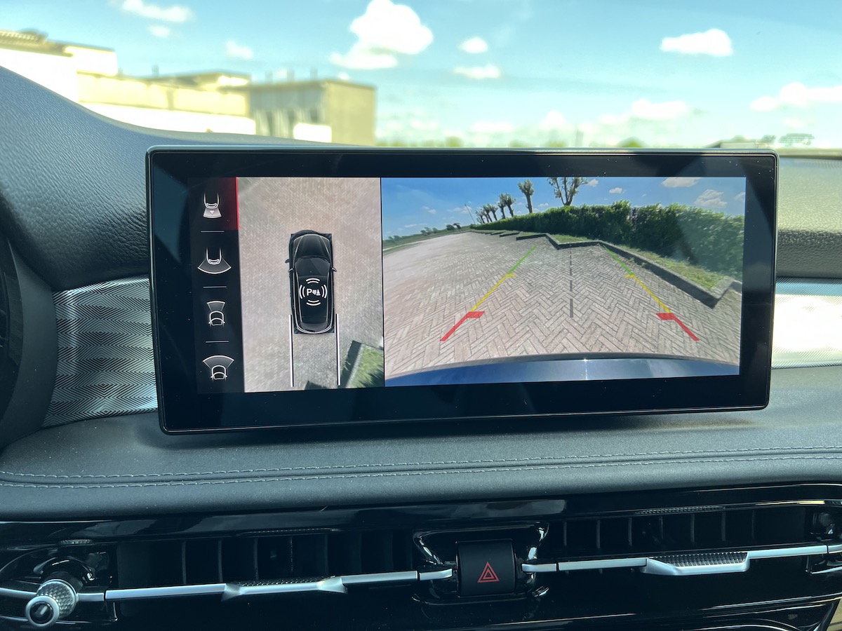 The Future of Driving: 10 Technologies You Need in Your Next New Car 5 The Large, Clear Rear View Camera, And The Choice Of Multiple Camera Angles This Is The Future Of Driving New Car Technology