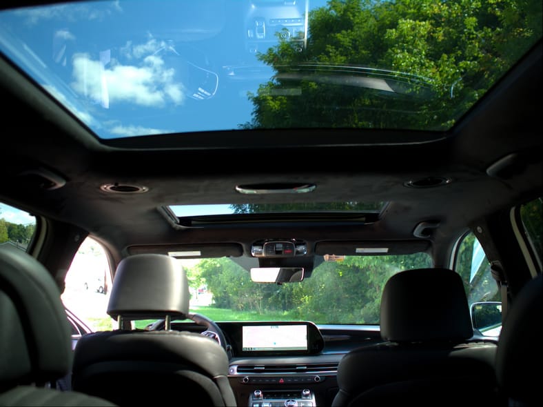 Hyundai Palisade Calligraphy Night Edition Review: One Badass 3-Row SUV 7 The Panoramic Sunroof In The 2024 Hyundai Palisade Calligraphy Night Edition
