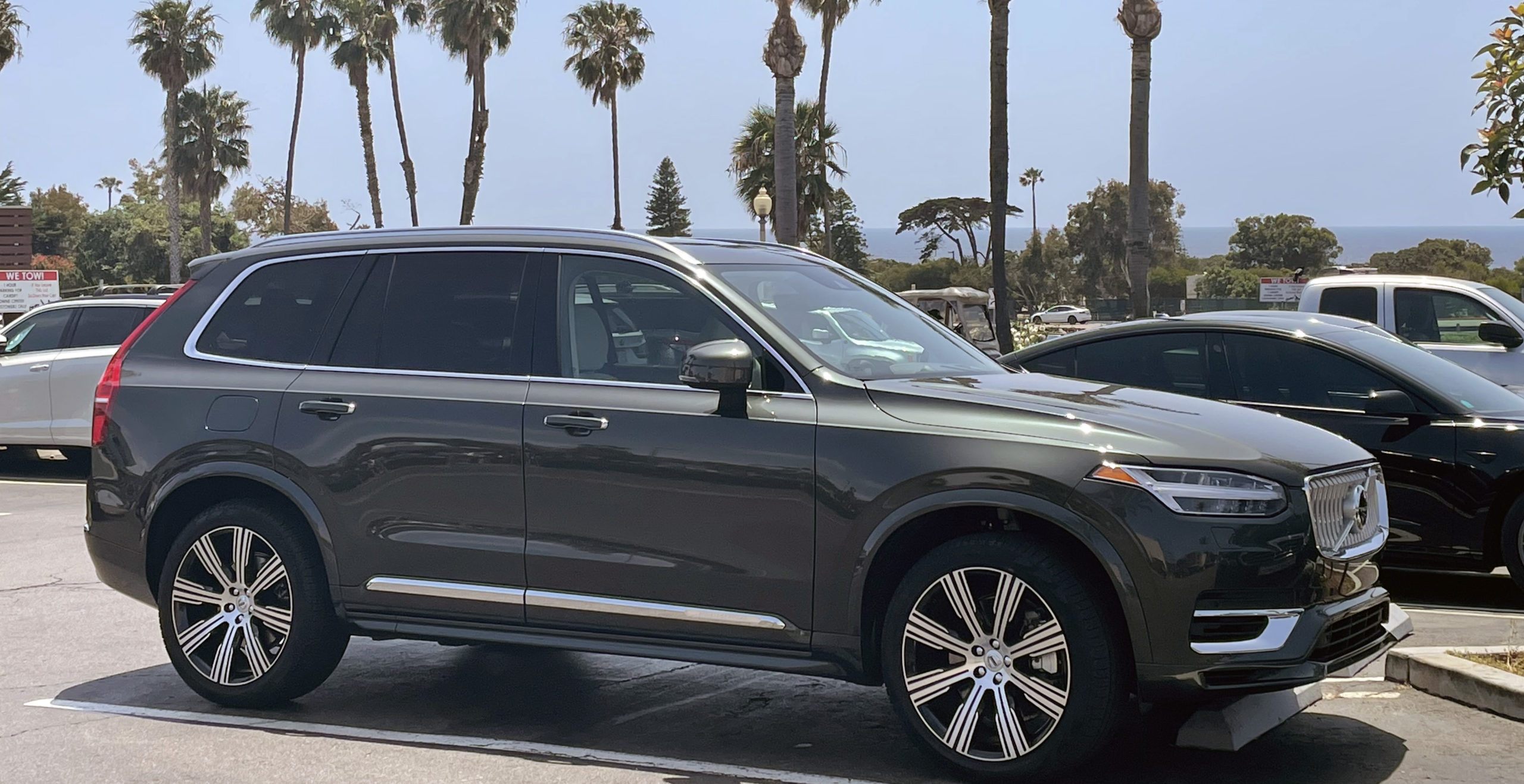 7 Wonderful 7 Passenger Luxury SUVS, At Home, at School - Or Neiman Marcus 19 Volvoxc90Erlot