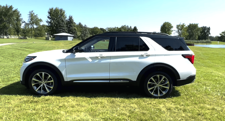2025 Ford Explorer First Drive: This Empowering Family SUV Was Re-Styled for the Digital Age. Here's What You Need to See 14 A Side View Of The 2025 Ford Explorer