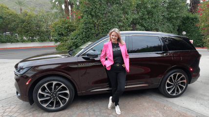 These Luxury Car Features Will Change How You Drive 5 Taking A Moment With The 2024 Lincoln Nautilus