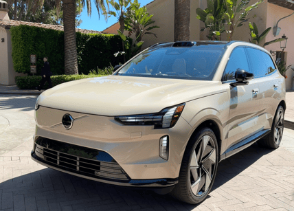2025 Volvo EX90 First Drive: The All Electric 3-Row SUV You’ve Been Waiting For 9 The 2025 Volvo Ex90